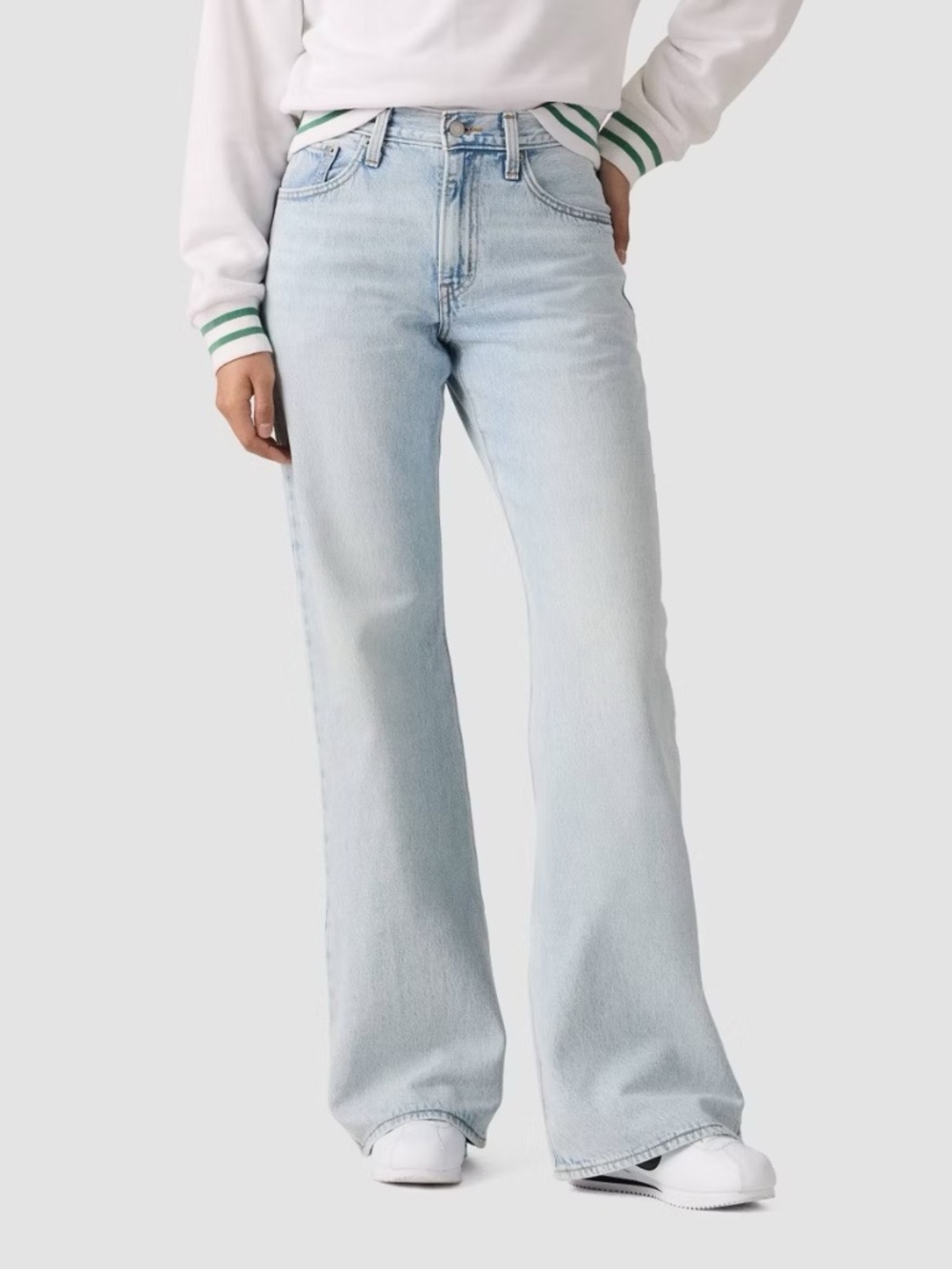 Levi's® Women's Middy Loose Bootcut Jeans - Abraided Art 32